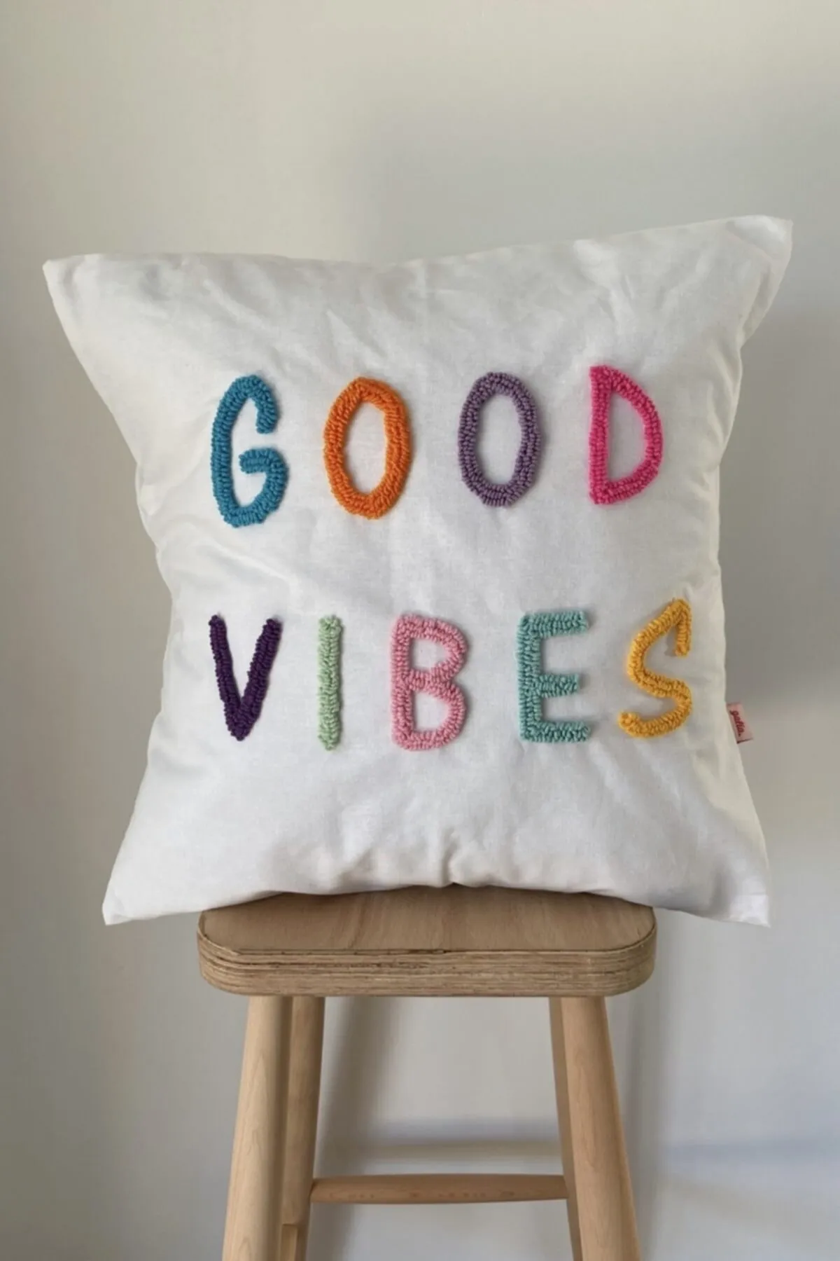 Good Vibes Motto Punch Throw Pillow Cover